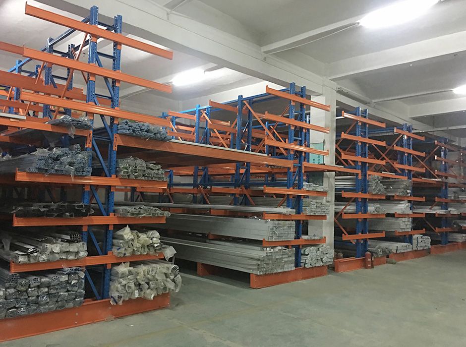 晾霸智能科技廣州懸臂式貨架【易達(dá)貨架】