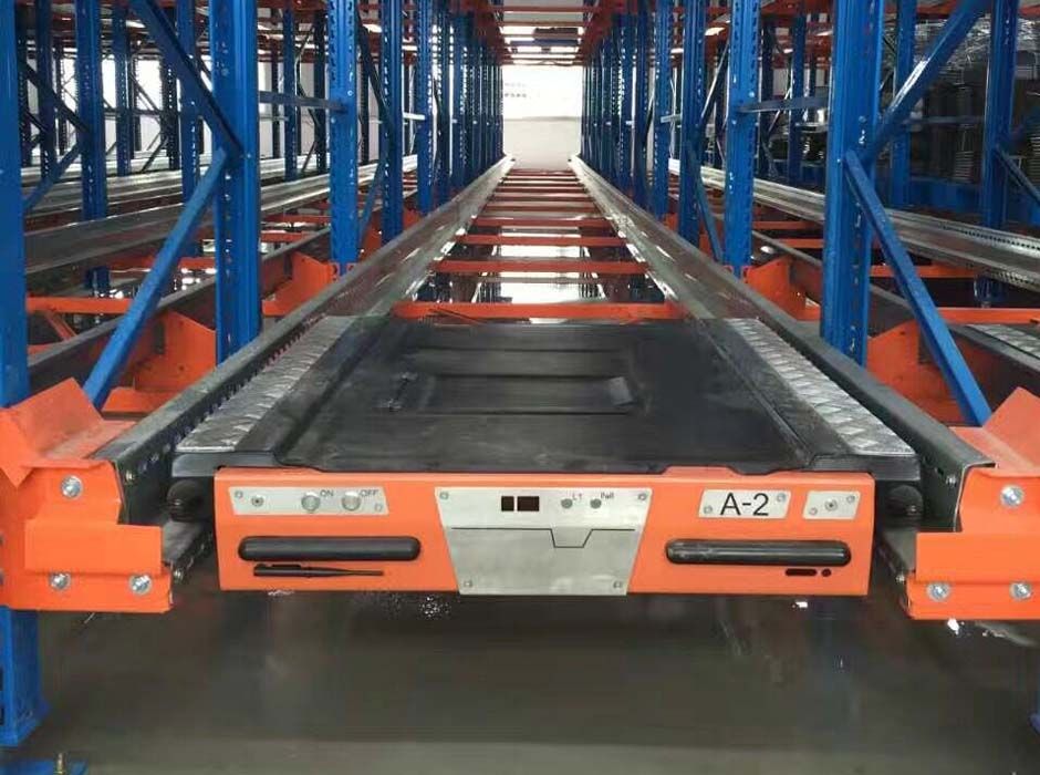  立白集團廣州穿梭式貨架倉儲架 [易達(dá)貨架]