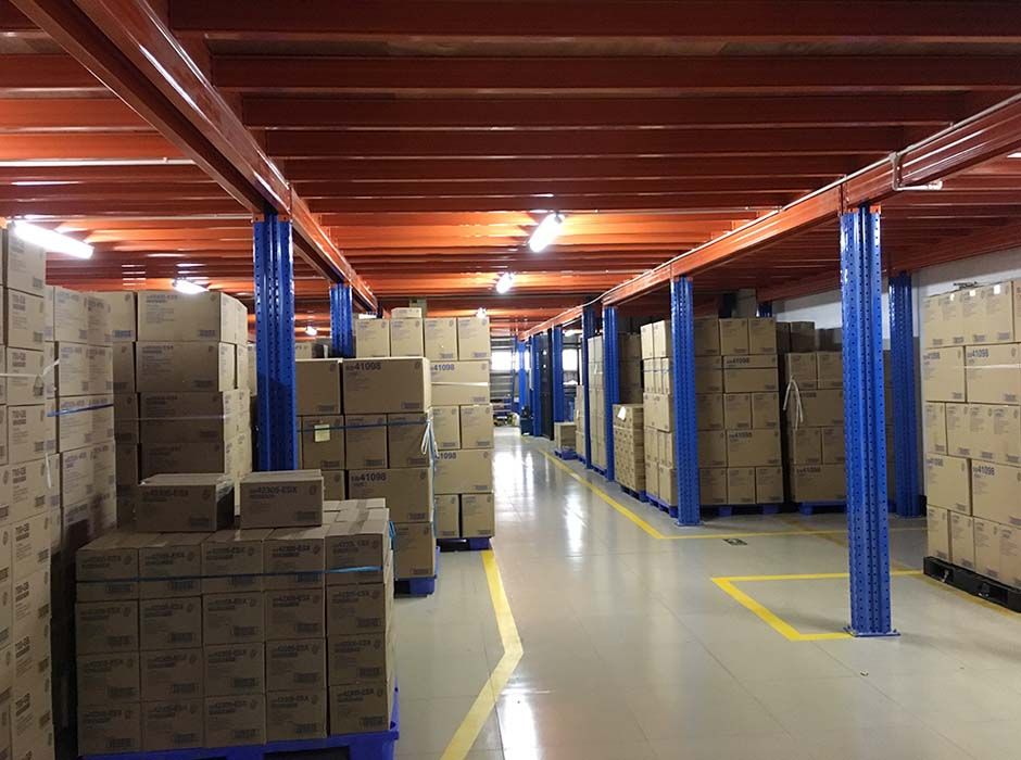 暉悅嬰兒用品廣州閣樓平臺貨架【易達(dá)貨架】