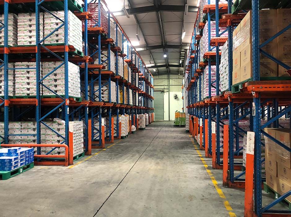 風(fēng)行牛奶廣州通廊式貨架 【易達(dá)貨架】