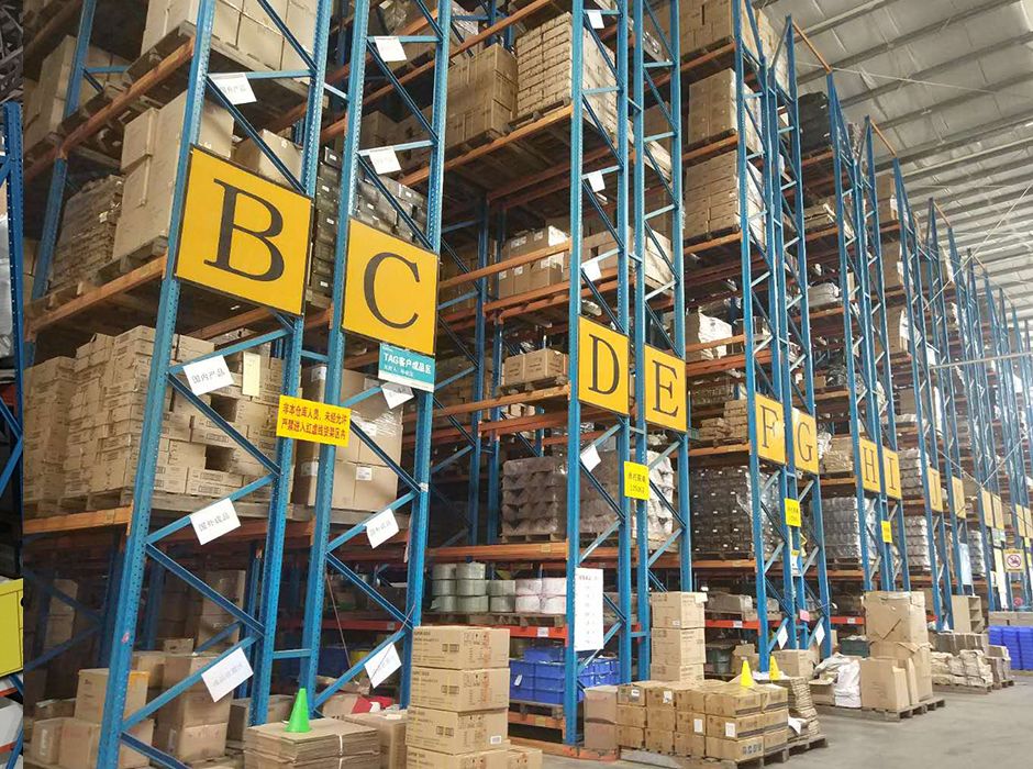 美瓏美利刀具廣東窄巷道貨架【易達(dá)貨架】