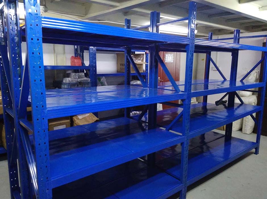 達(dá)特肯服裝廣東中量型擱板式貨架【易達(dá)貨架】