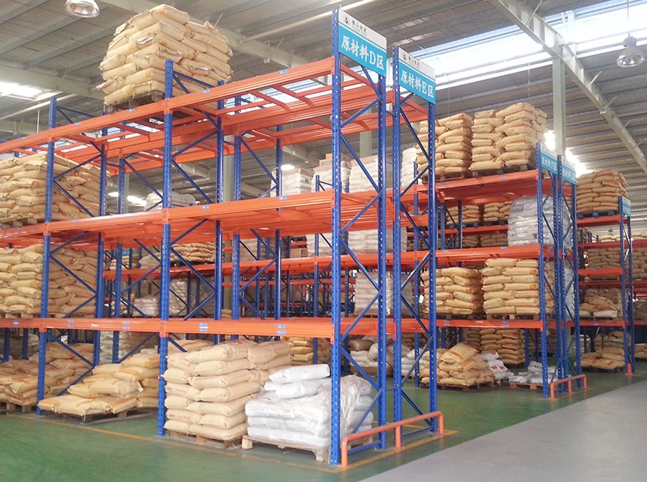 進(jìn)發(fā)汽配佛山托盤(pán)式貨架【易達(dá)貨架】