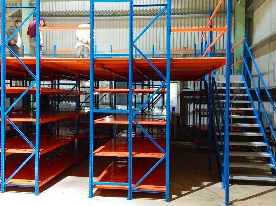 鑫啟航餐飲?？陂w樓式倉儲貨架【易達貨架】