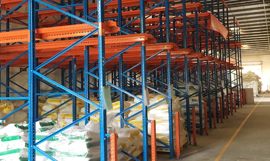 高密度存儲(chǔ)，實(shí)現(xiàn)“貨找人”式揀貨