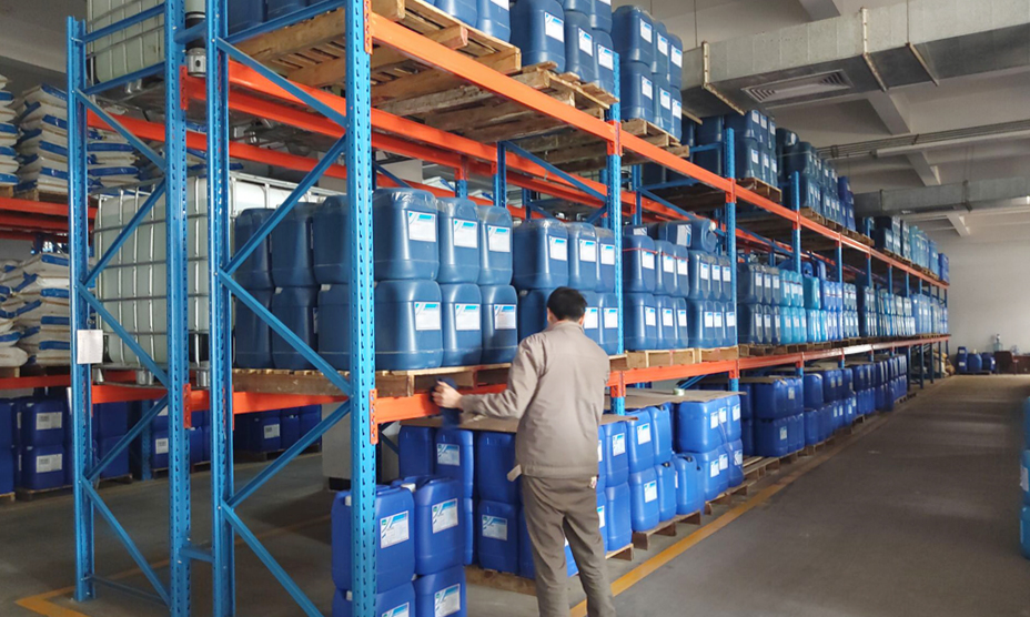 高密度存儲(chǔ)，實(shí)現(xiàn)“貨找人”式揀貨