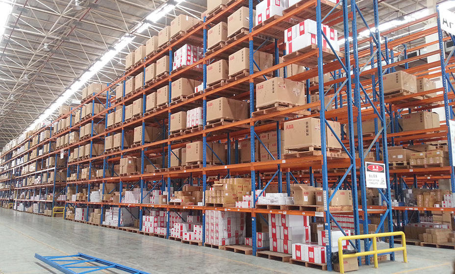 高密度存儲(chǔ)，實(shí)現(xiàn)“貨找人”式揀貨