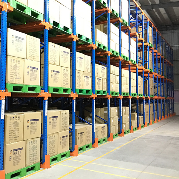 貫通式倉庫貨架廠家