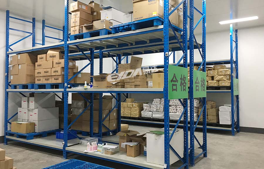 廣東中量型擱板式貨架