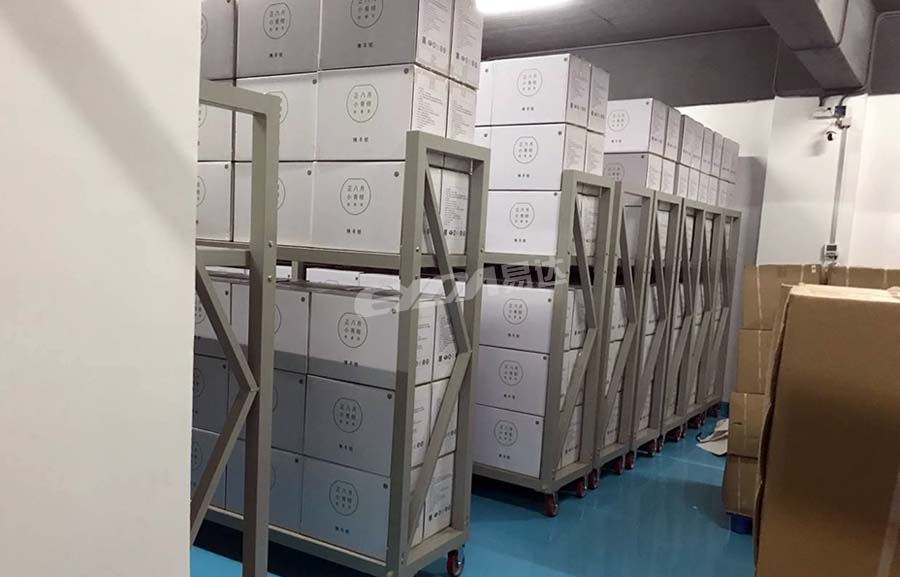 廣州移動(dòng)式擱板式貨架