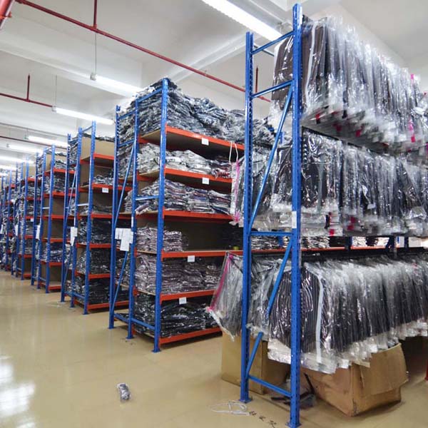 衣服工廠倉庫貨架