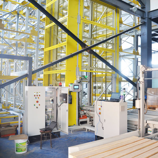 倉儲(chǔ)重型貨架公司