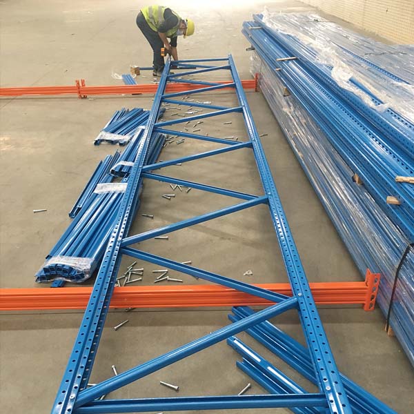 江西倉儲重型貨架立柱 江西倉儲重型貨架立柱