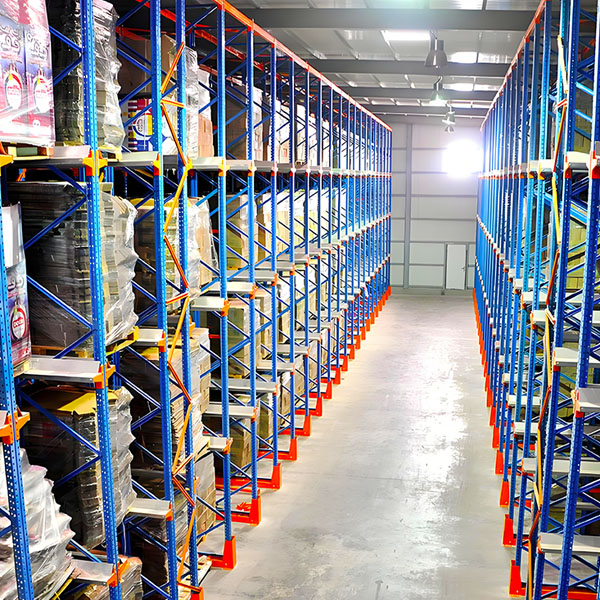 現(xiàn)代物流倉儲貨架