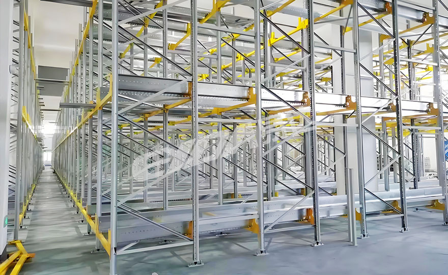 廣東四向車(chē)立體庫(kù)貨架